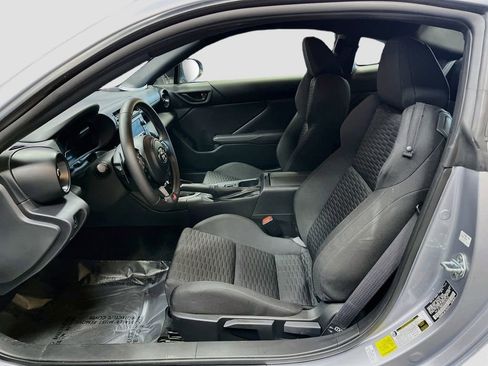 Used 2026 Toyota GR86 w/ ALL Weather Mat Package (TMS) RWD image 19