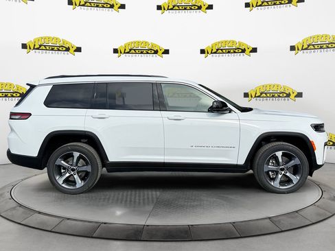 New 2026 Jeep Grand Cherokee L Limited w/ Luxury Tech Group II RWD image 6