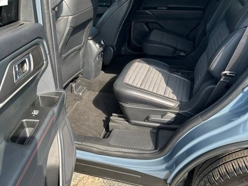 Used 2025 Ford Explorer ST-Line w/ Premium Package AWD/4WD image 9