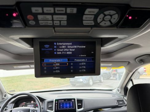 Used 2016 Honda Pilot Touring image 27