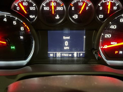 Used 2022 Chevrolet Silverado 1500 Custom image 13