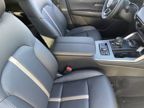 New 2025 MAZDA CX-90 Plug-In Hybrid w/ Premium Plus image 13