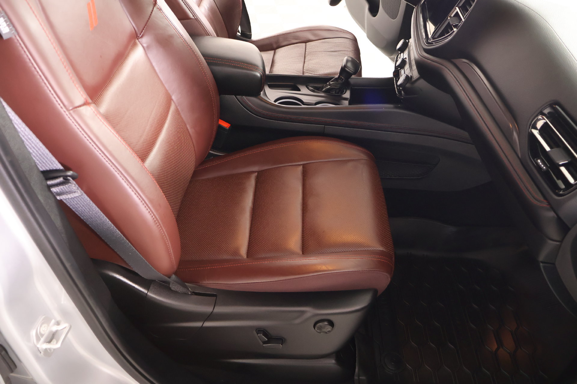 Used 2025 Dodge Durango GT AWD/4WD image 15