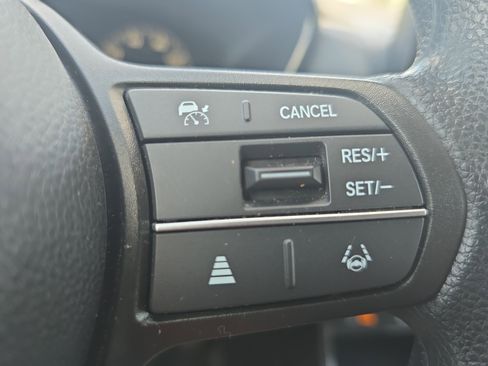 Used 2024 Honda CR-V EX image 17