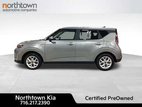 Certified 2025 Kia Soul LX w/ LX Technology Package image 3