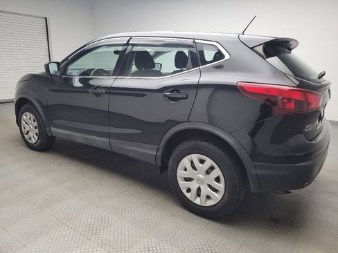 Used 2018 Nissan Rogue Sport S image 3