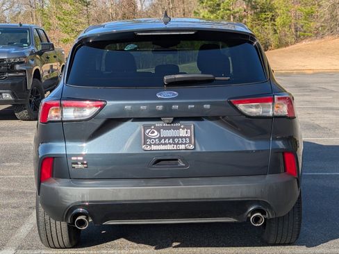 Used 2022 Ford Escape SE w/ SE Sport Appearance Package image 8