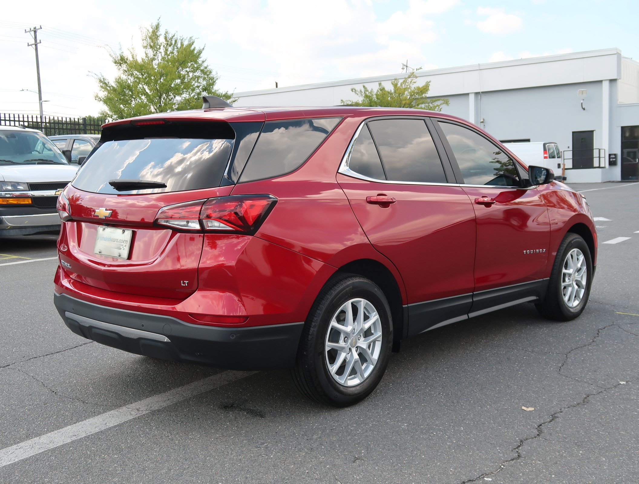 Used 2023 Chevrolet Equinox LT FWD image 10