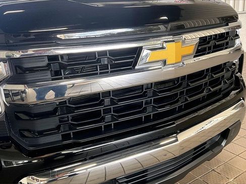 Used 2025 Chevrolet Silverado 1500 LT image 28