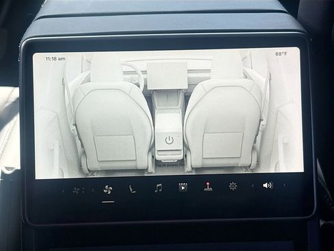 Used 2026 Tesla Model Y 2WD image 26
