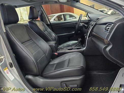 Used 2017 Toyota Camry XLE w/ Advanced Technology Package FWD image 16
