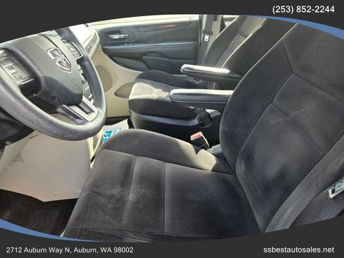 Used 2014 Dodge Grand Caravan American Value Package image 19