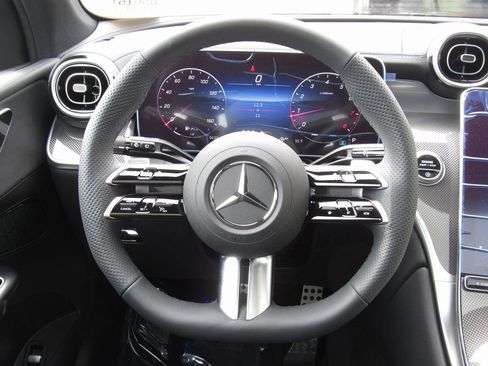 New 2025 Mercedes-Benz GLC 300 4MATIC image 26