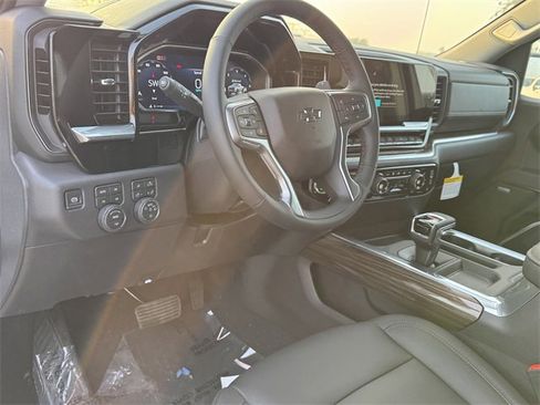 New 2026 Chevrolet Silverado 1500 LT Trail Boss w/ LT Trail Boss Premium Package image 9