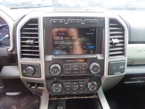 Used 2018 Ford F350 4x4 Crew Cab Super Duty image 37