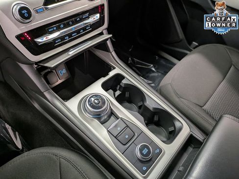 Used 2022 Ford Explorer XLT AWD/4WD image 15