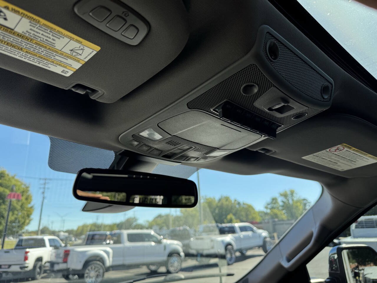 Used 2018 Ford F350 Lariat w/ Lariat Ultimate Package AWD/4WD image 26