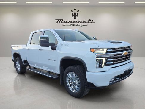 Used 2023 Chevrolet Silverado 2500 High Country w/ Z71 Off-Road Package image 3