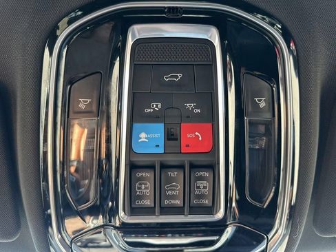 Used 2022 Jeep Grand Cherokee Summit RWD image 49