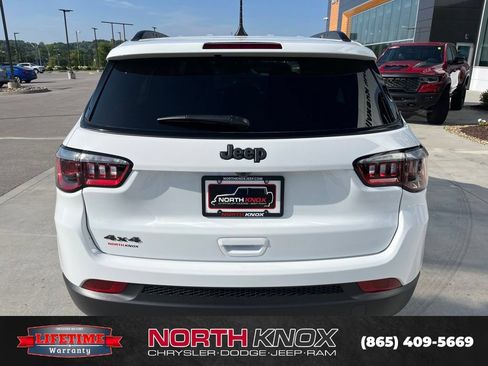 New 2026 Jeep Compass Latitude AWD/4WD image 17
