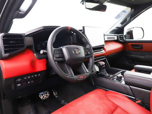 Used 2025 Toyota Tundra TRD Pro AWD/4WD image 18
