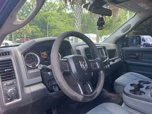 Used 2017 RAM 1500 Express w/ Express Value Package RWD image 8