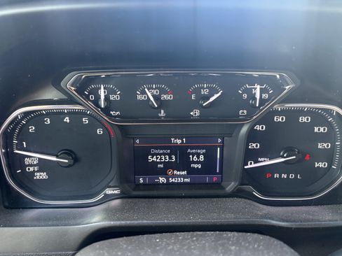 Used 2021 GMC Sierra 1500 SLT w/ SLT Premium Package RWD image 11