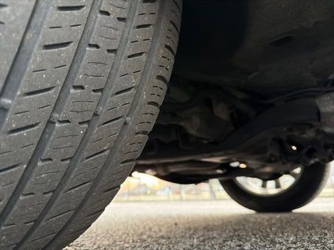 Used 2011 Kia Sorento LX w/ Convenience Pkg image 26