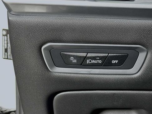 Used 2024 BMW X7 xDrive40i w/ Premium Package image 10