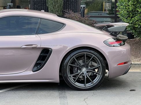 Used 2022 Porsche 718 Cayman image 11