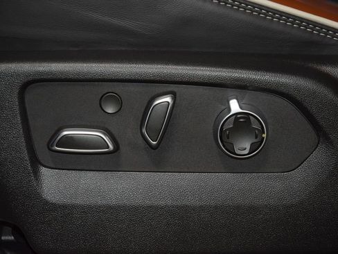 Used 2024 GMC Yukon Denali Ultimate AWD/4WD image 42