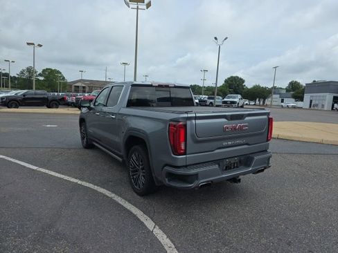 Used 2019 GMC Sierra 1500 Denali w/ Denali Ultimate Package AWD/4WD image 4
