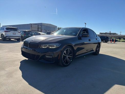 Used 2022 BMW 330i Sedan w/ M Sport Package image 1
