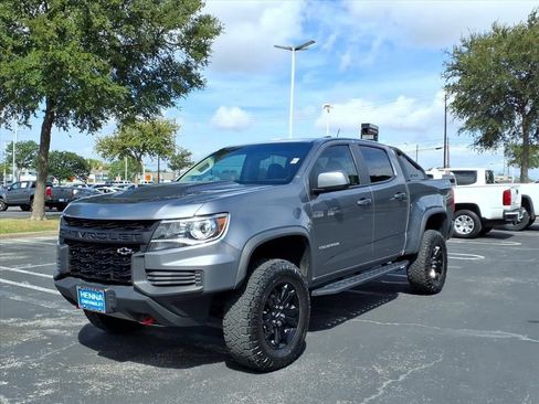 Used 2022 Chevrolet Colorado ZR2 w/ ZR2 Dusk Special Edition AWD/4WD image 12