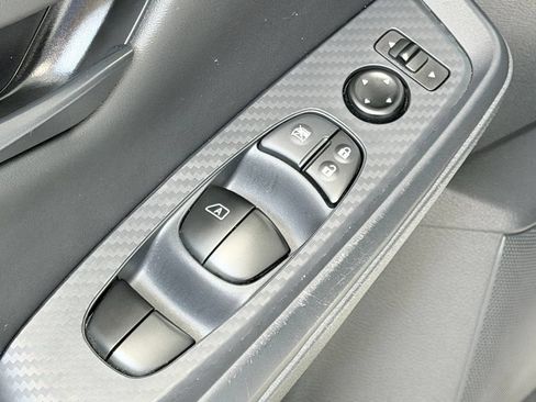 Used 2025 Nissan Sentra S FWD image 11