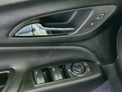 Used 2022 Chevrolet Equinox LT image 15