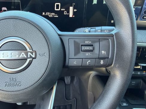 Used 2026 Nissan Kicks SV FWD image 34