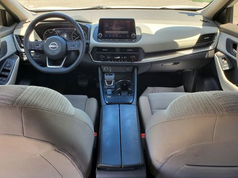 Used 2023 Nissan Rogue SV FWD image 11