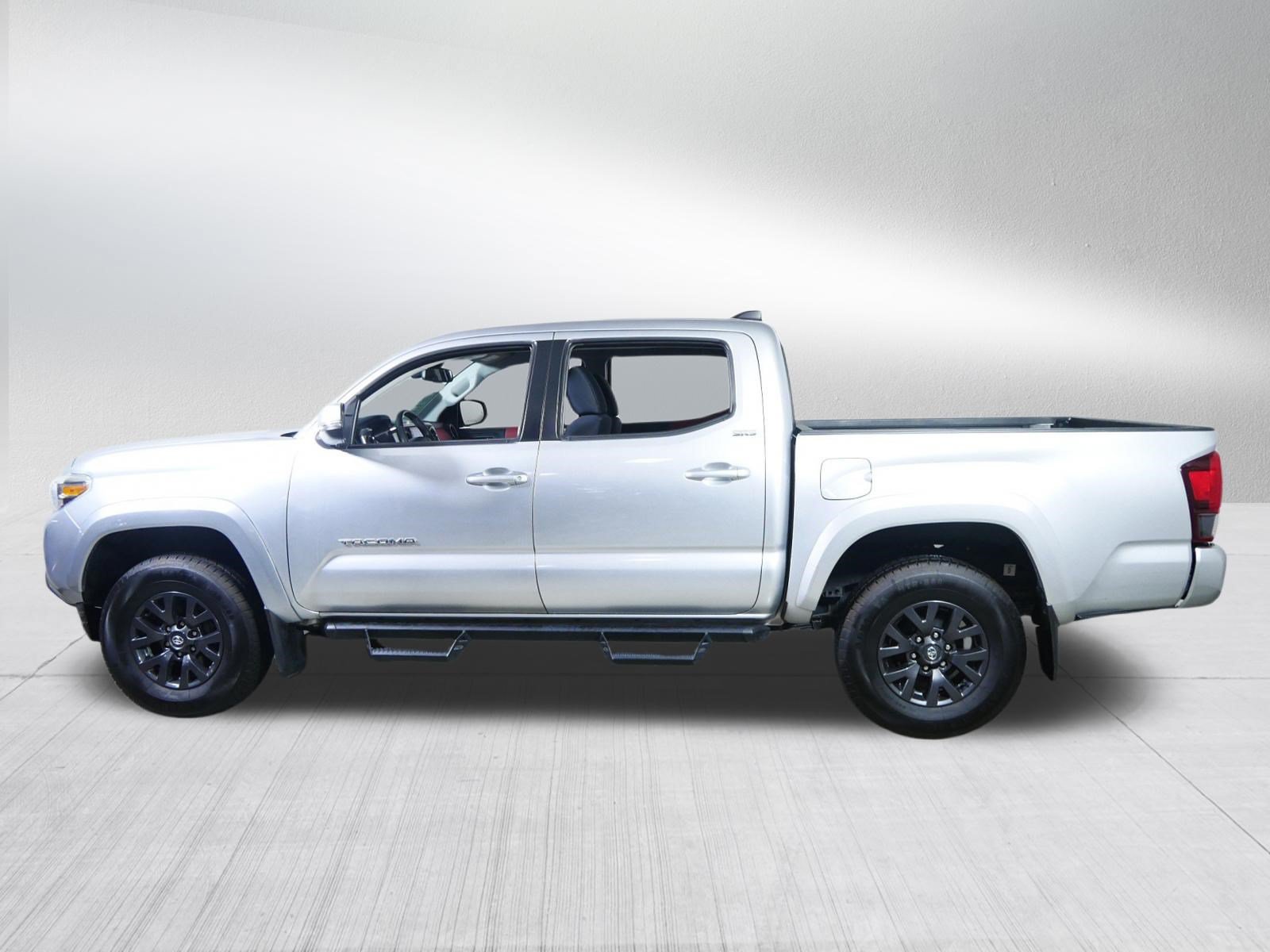 Used 2023 Toyota Tacoma SR5 w/ Technology Package AWD/4WD image 4