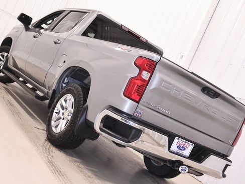 Used 2024 Chevrolet Silverado 1500 LT image 35