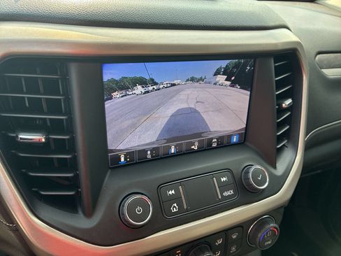 Certified 2022 GMC Acadia Denali w/ Black Diamond Edition AWD/4WD image 6