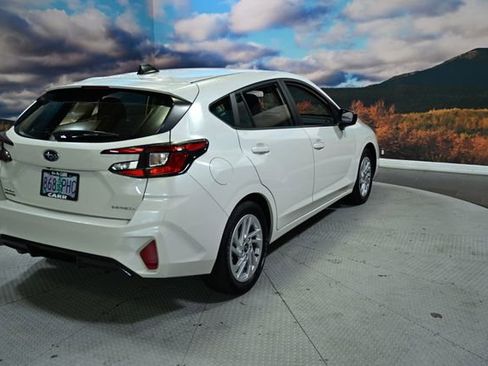 Used 2024 Subaru Impreza 2.0i image 8