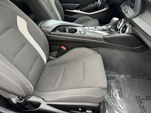 Used 2023 Chevrolet Camaro LT image 25