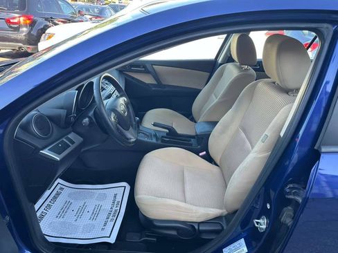 Used 2013 MAZDA MAZDA3 i Touring FWD image 11