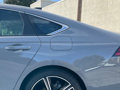 Used 2024 Honda Accord Sport image 10