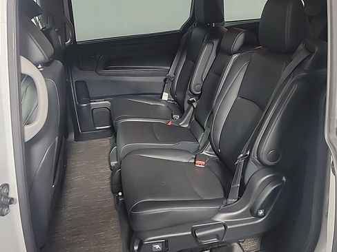 Certified 2023 Honda Odyssey EX-L image 16