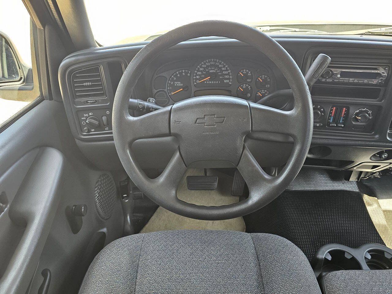 Used 2006 Chevrolet Silverado 1500 W/T RWD image 11