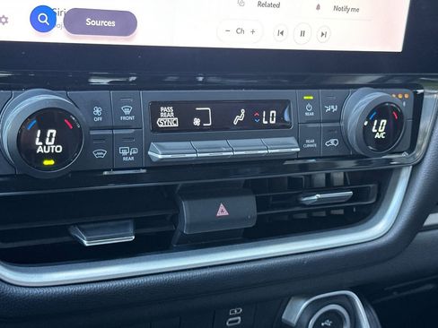 Used 2024 Toyota Grand Highlander FWD image 26