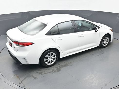 Certified 2025 Toyota Corolla LE FWD image 38