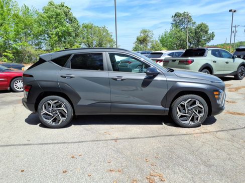 New 2026 Hyundai Kona SEL Premium FWD image 2